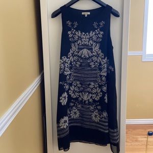 Max Studio shift dress, lined .